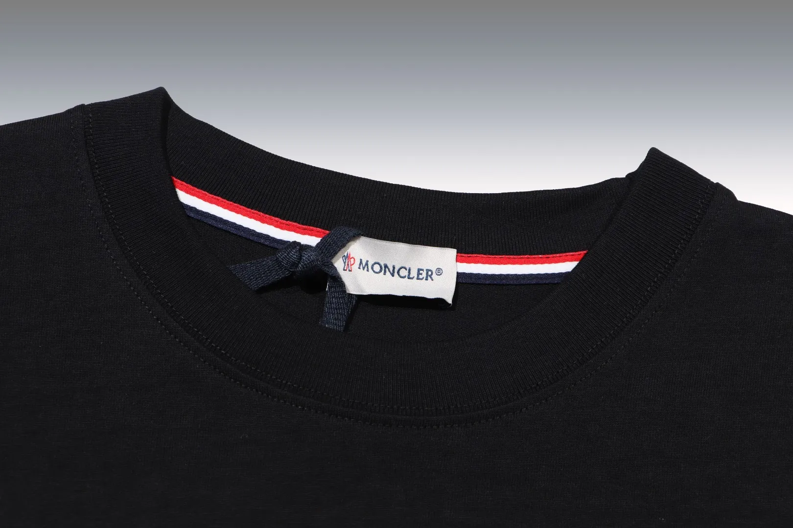 《Moncler~ 》2024New Arrival Quality T , Versatile Quality ！ ‼ 32 250G ‼ ， ， ， ， T 🤪 Sizes：S-M-L-XL-2XL ：Black，White， Same Style